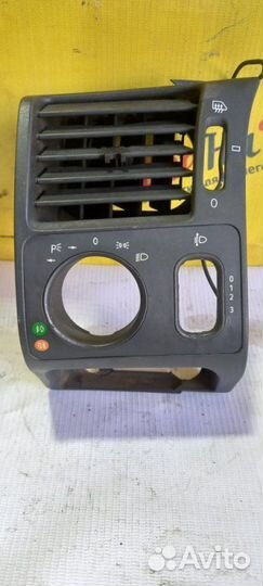 Накладка торпеды левая Мерседес-Бенс E-Класс W 210