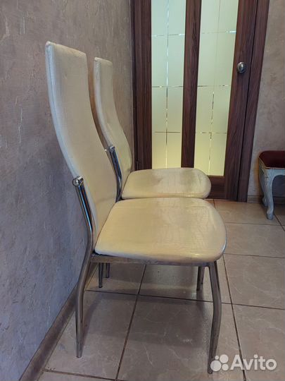 Стулья кухонные 2 шт б\у