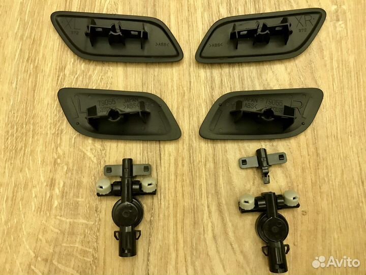 Крышка форсунки омывателя фар Lexus LX Лексус