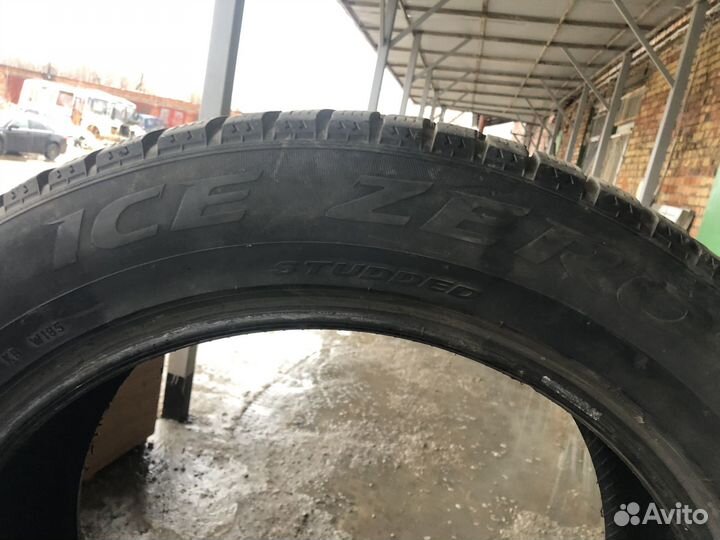 Pirelli Ice Zero 265/50 R20