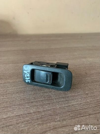 Кнопка стеклоподъемника для Suzuki Liana