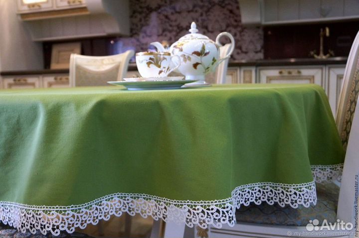 Праздничная скатерть