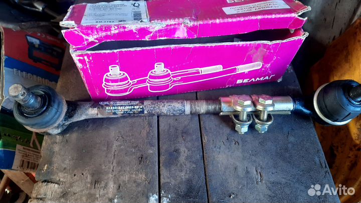 Тяга новая рулевой трапеции правая ваз2123с муфтой