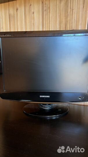 Телевизор Монитор Samsung 2032 mw