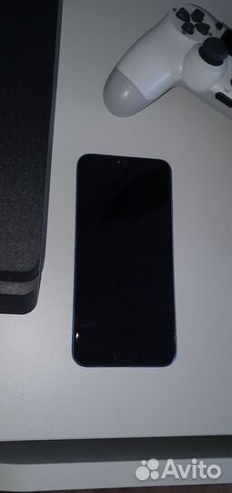 HONOR 10, 4/64 ГБ
