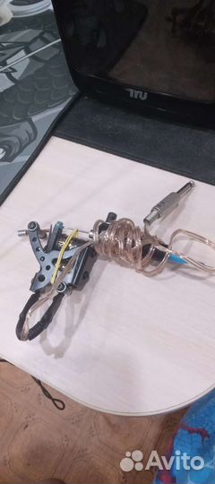 Тату машинка 