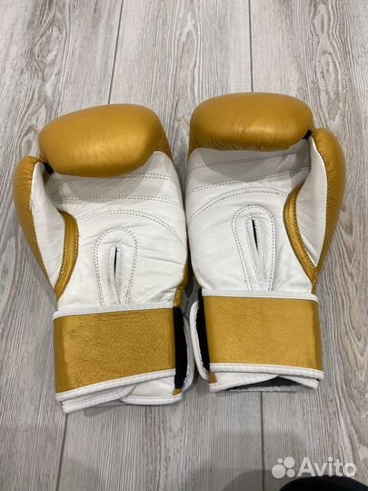 Боксерские перчатки 14 oz кожа