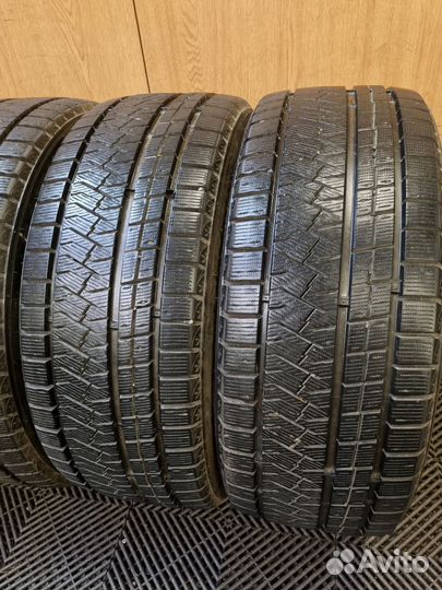 Triangle Snowlink TWT02 245/45 R20