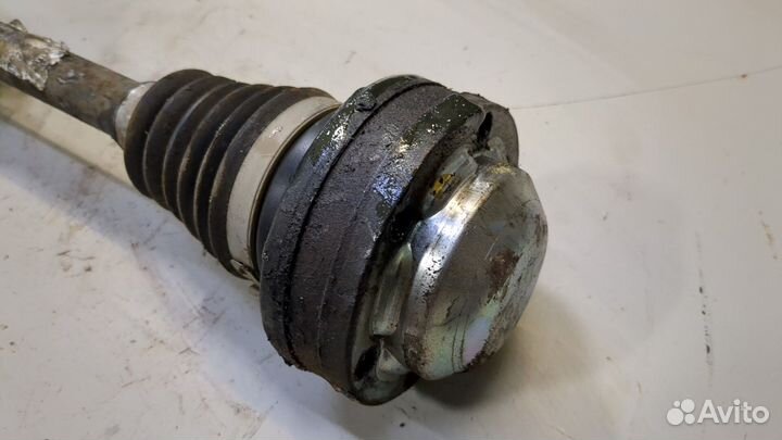 Полуось левая передняя Volkswagen Tiguan, 2013