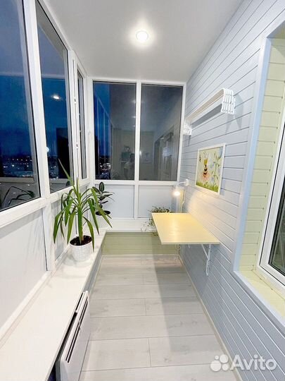 Остекление балконов под ключ