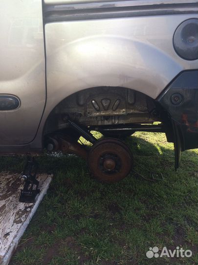 Подкрылки для Renault Kangoo / Symbol/ Clio