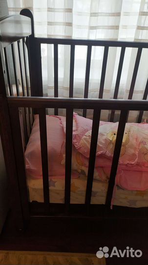 Кровать детская из массива