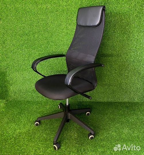 Кресло в офис