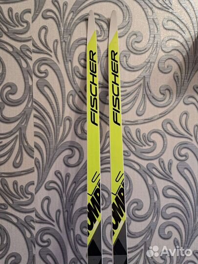 Беговые лыжи fischer