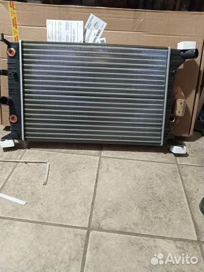 Радиатор охлаждения на renault logan 1