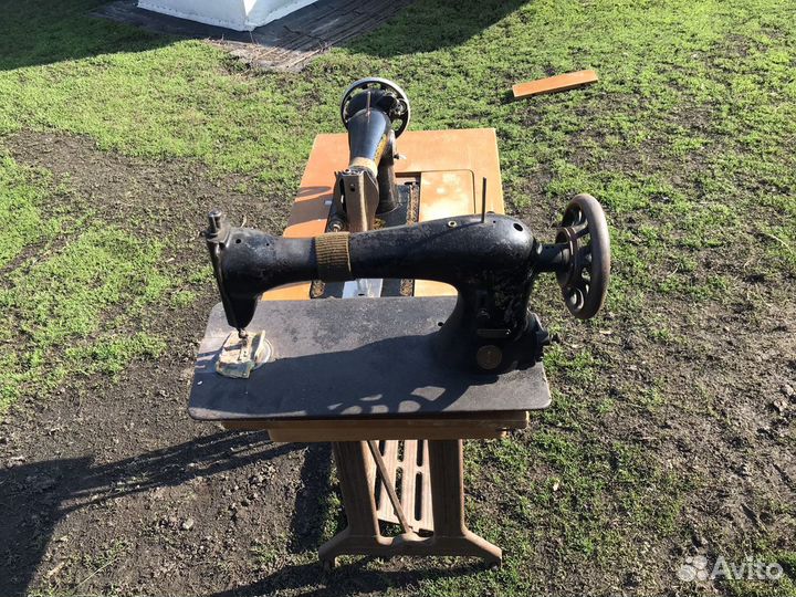 Швейная машинка зингер бу