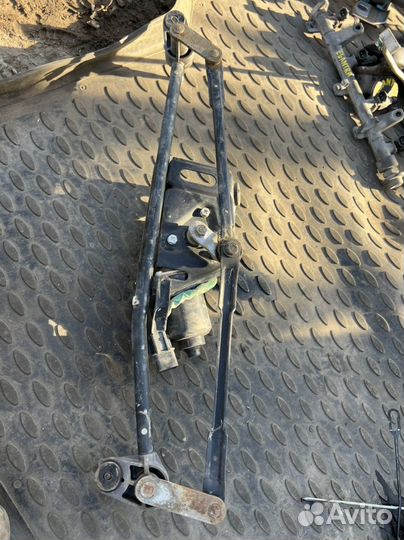 Трапеция дворников Hyundai Elantra XD