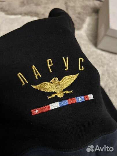 Свитшот Ларус