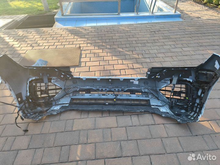 Продам бампер на volkswagen touareg 2019г