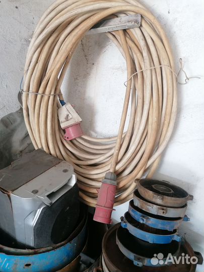 Кабель 4х жильный 4 кв. 50 метров