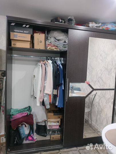 Огромный шкаф