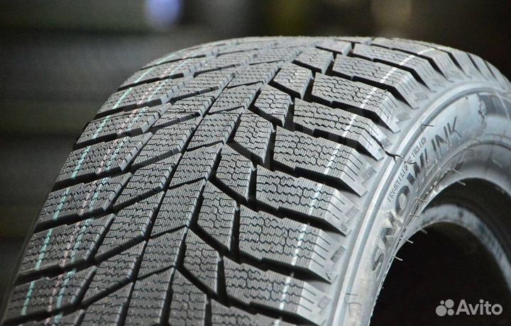 Triangle PL01 225/60 R18