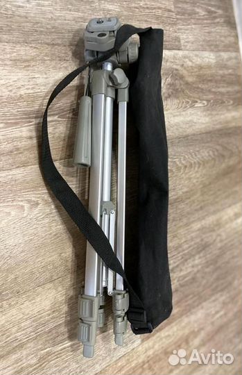 Штатив для фотоаппарата