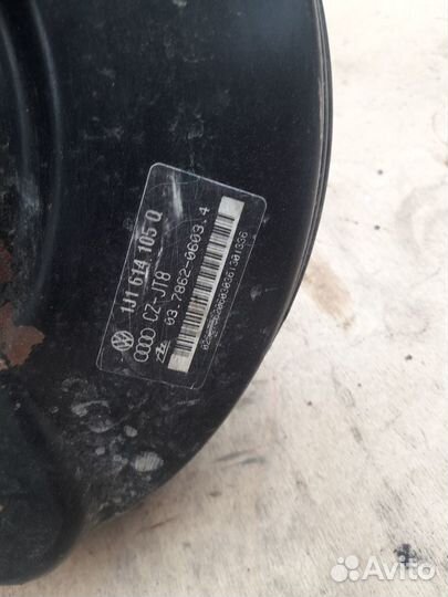 Volkswagen Golf 4 вакуумник