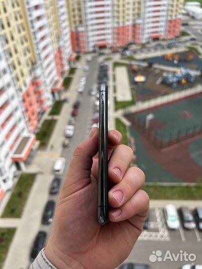iPhone X, 256 ГБ