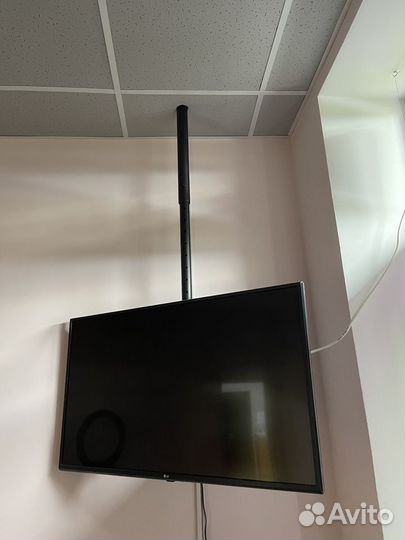 Крепление для телевизора на потолок