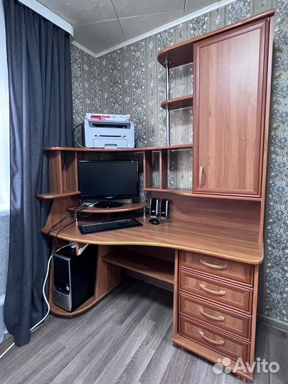 Компьютерный стол б/у