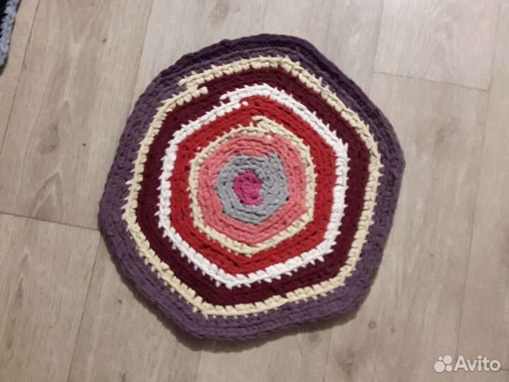 Коврик вязанный крючком