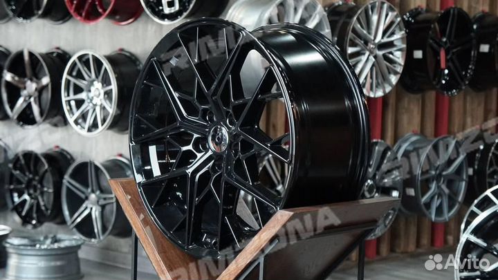 Литой диск HRE R16 5x100