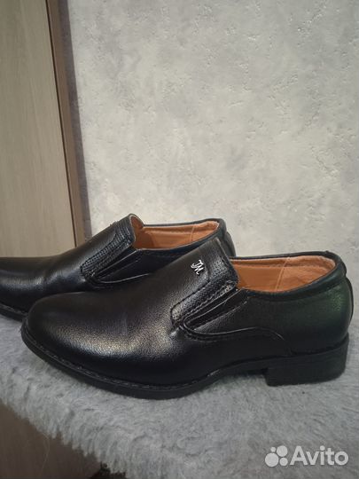 Туфли для мальчика 27 р
