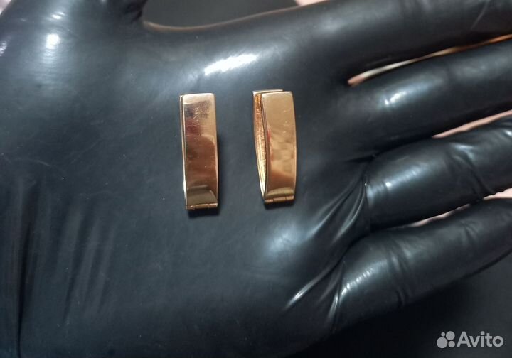 Золотые серьги