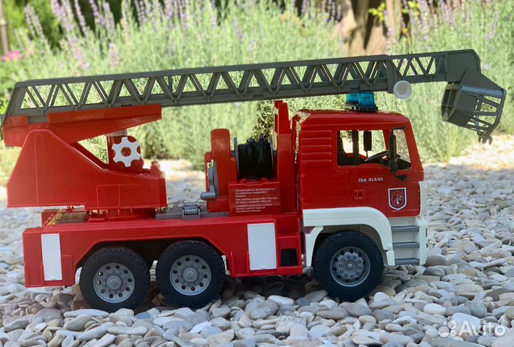 Пожарная машина bruder