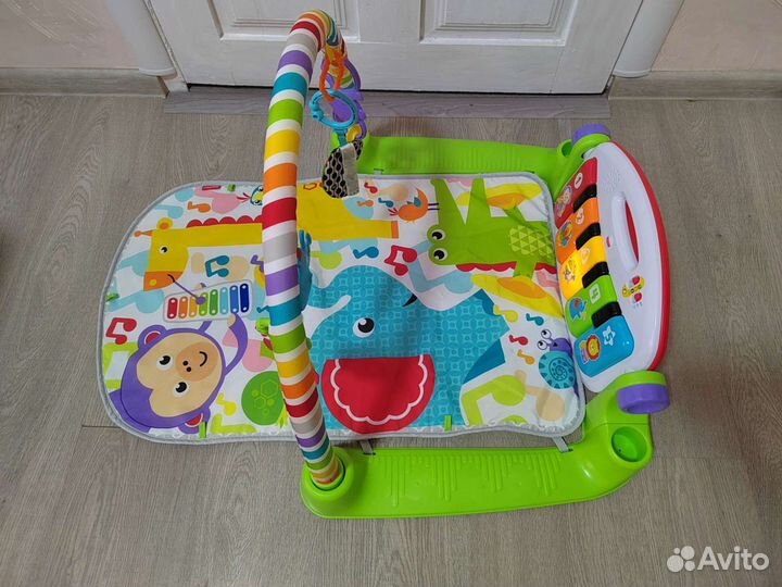 Развивающий коврик с пианино fisher price