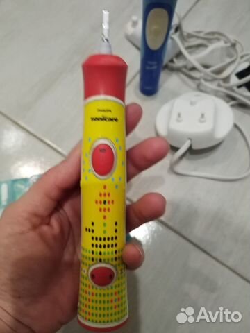 Электрическая зубная щетка philips sonicare