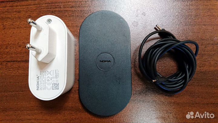 Nokia DT-900 беспроводная зарядка Qi