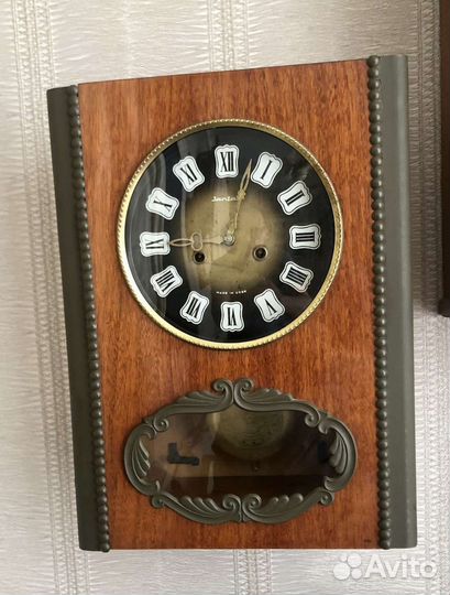Настенные часы с боем Янтарь, СССР