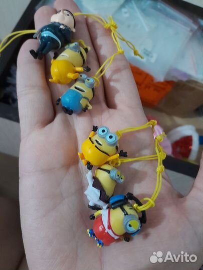 Миньоны из чупа чупс