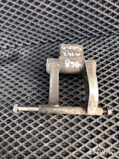 Маятник двигателя Suzuki Sepia ZZ A-142