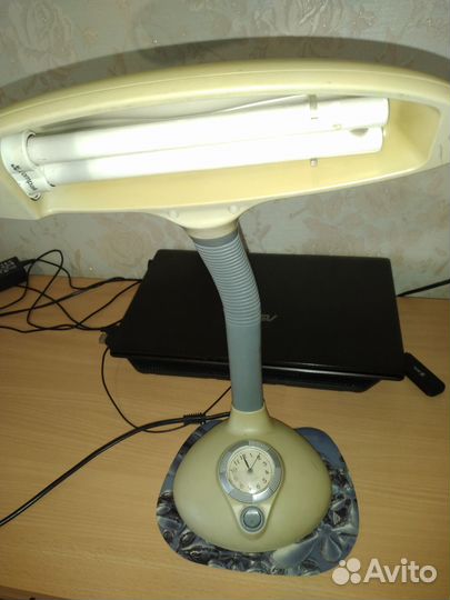 Лампа настольная