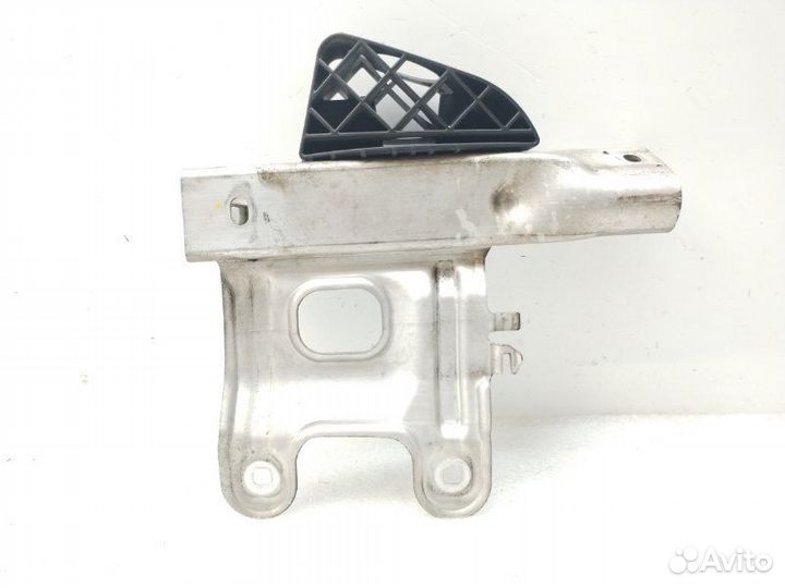 Кронштейн бампера передний правый Bmw 3-Series F30