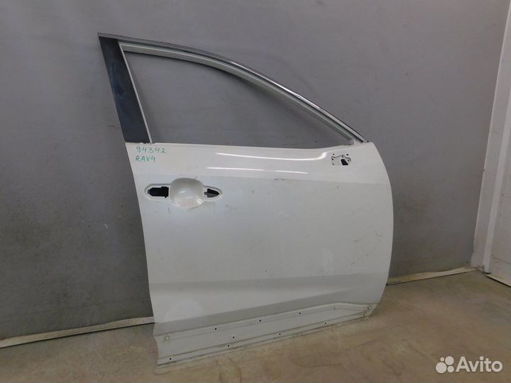 Дверь передняя правая Toyota RAV4
