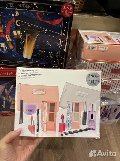 Подарочный набор косметики Clinique