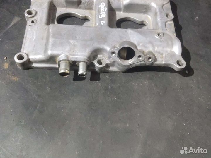 Клапанная крышка левая Ej20 ej25