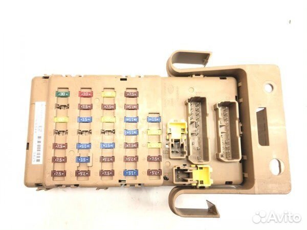 Блок предохранителей Subaru Forester SG 2003