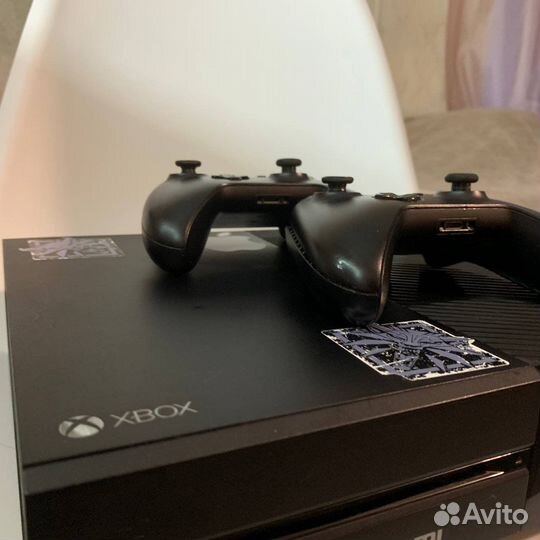 Xbox one 1tb с играми