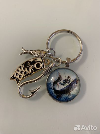 Рыбалка. Брелок. Шахматы. Спорт